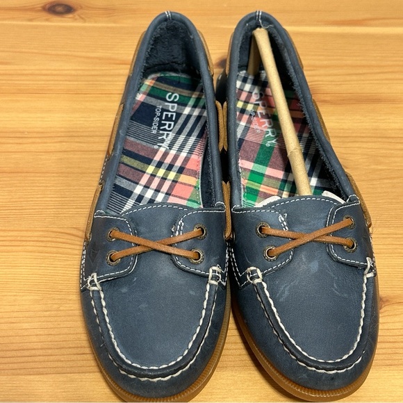 Sperry Women’s Navy Leather Boat Shoes – Classic Moc Slip-On – Size 5 – NWT - Picture 2 of 5